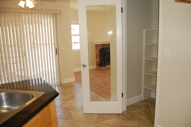 Building Photo - Springview 3022