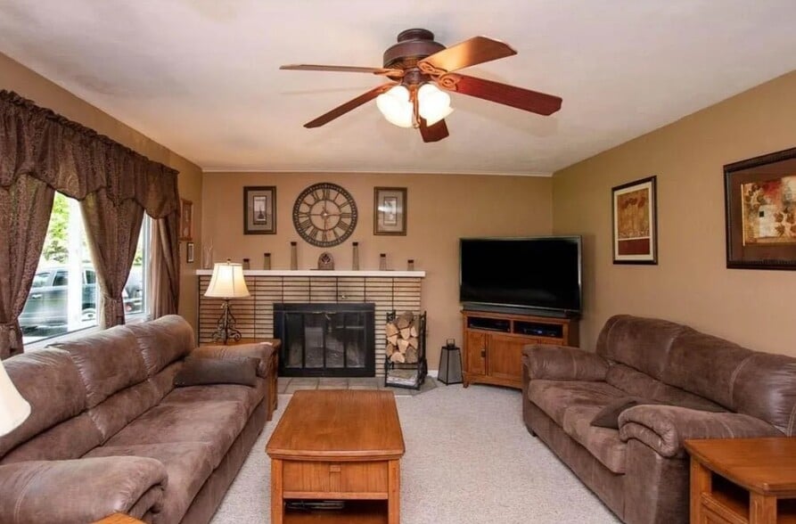 Building Photo - 1251 Weiland Rd