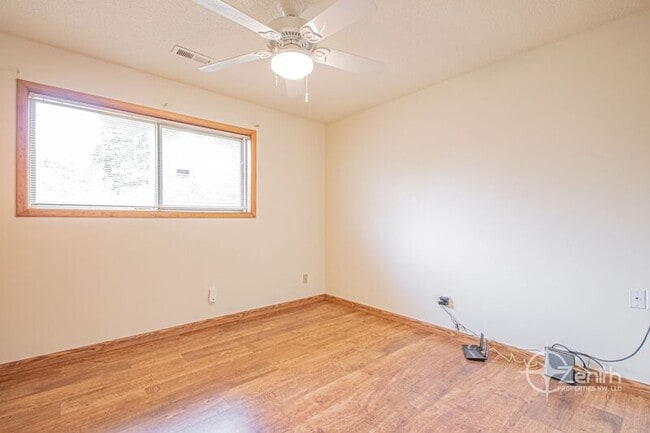 Building Photo - 6509 Louisiana Dr