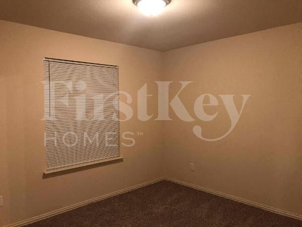 Building Photo - 1218 Jewel Ln