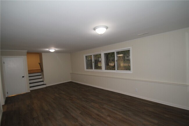 Building Photo - 34 Bright Oaks Dr