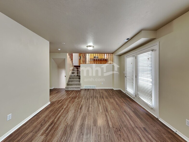 Building Photo - 3024 W 4450 S