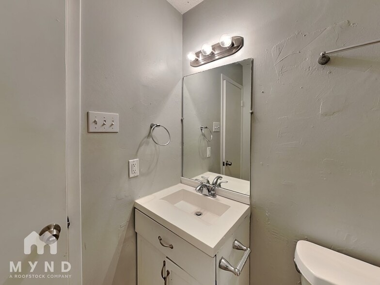 Building Photo - 205 Wildfire Dr