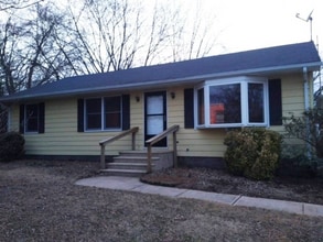 Building Photo - 109 Fairview Dr