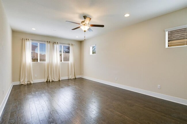 Building Photo - 11913 Natures Bend