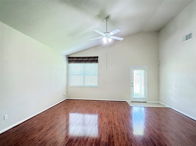 Building Photo - 12315 Gentlebrook Dr