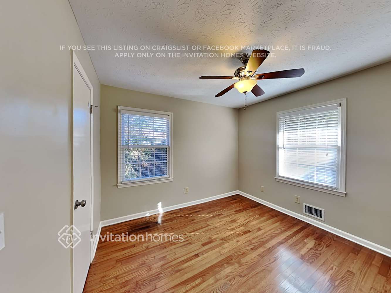 Building Photo - 2631 Kings Cir NW