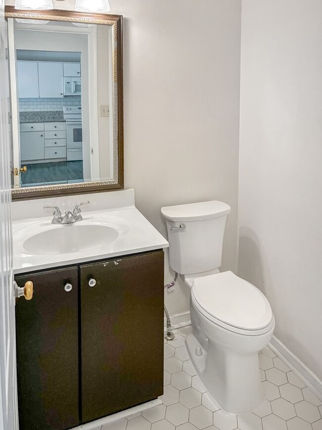 Building Photo - Holiday Special! – No Application Fee This Season! - 3 Bedroom Home with Pool Access - $150 Disco...