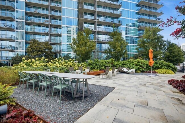 Building Photo - 1080 Peachtree St NE