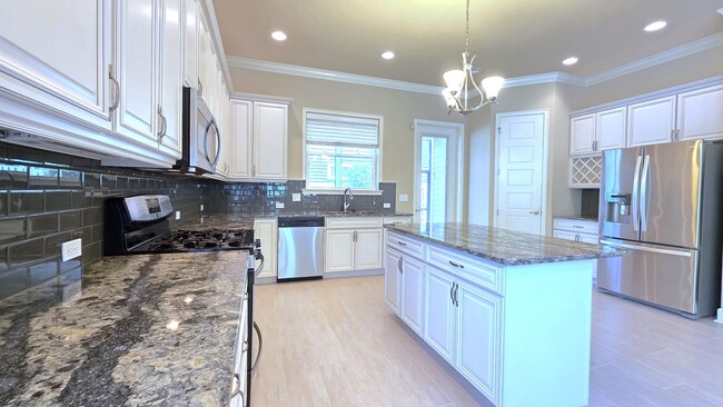 Building Photo - FOR RENT 3 bedroom 2 bath home in Arbor Gr...