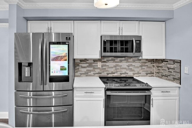 Building Photo - 914 Aspen Dr