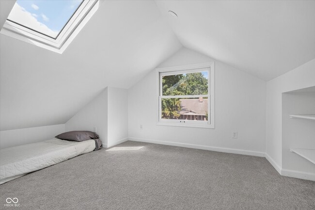 Building Photo - 5120 N Park Ave