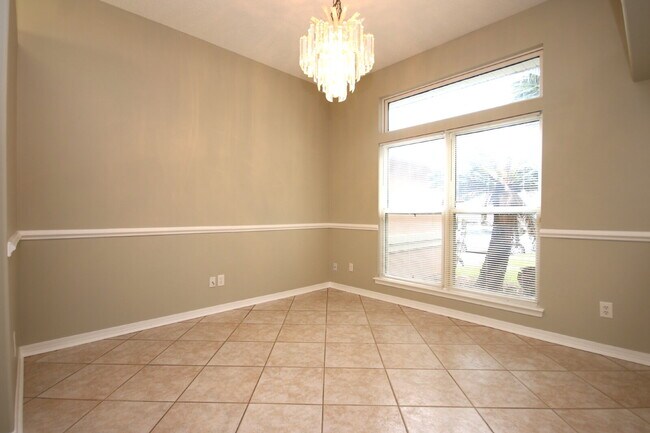 Building Photo - Spacious 4-Bedroom Cantonment Home with Sc...