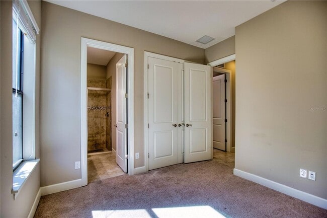 Building Photo - 5628 Semolino St