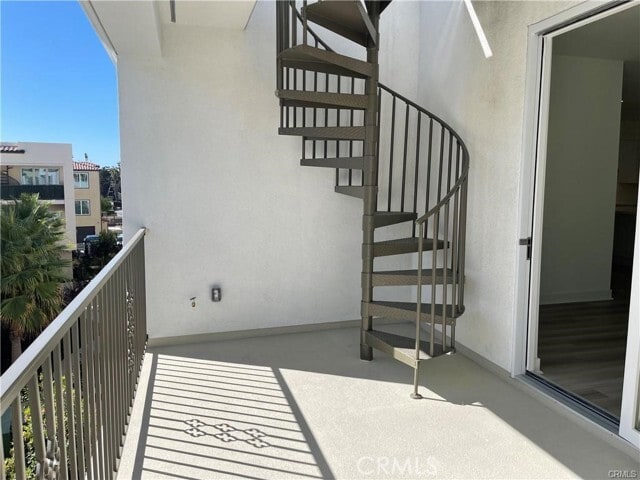 Building Photo - 3327 Doheny Way