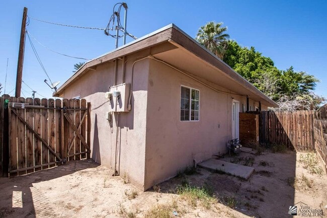 Building Photo - 251 S 17th Ave