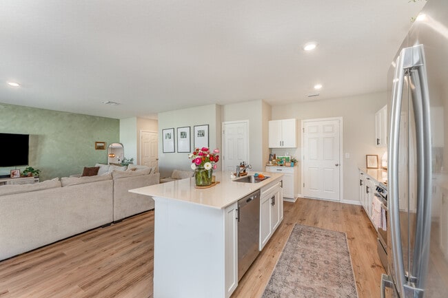 Building Photo - 12970 Pasture Wds Pl