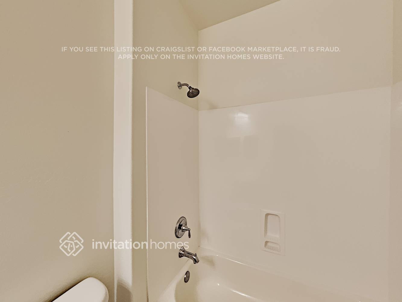 Building Photo - 2713 S Valle Verde