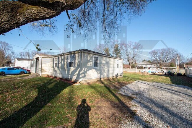 Building Photo - 4155 N County Rd 575 E