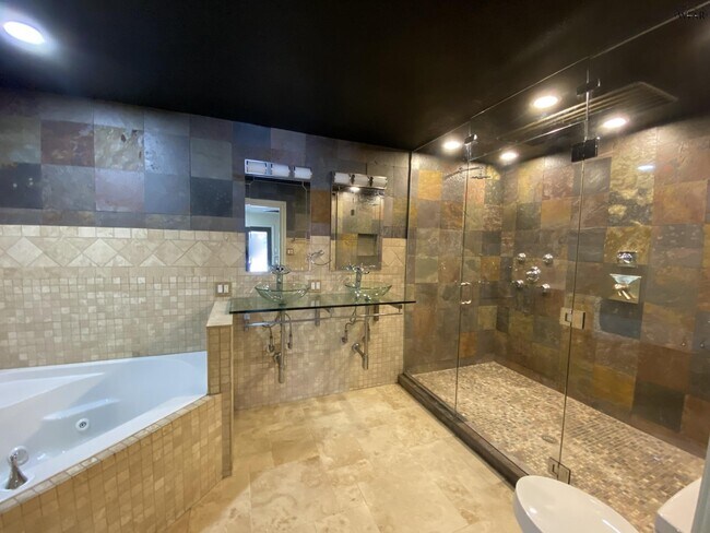 Building Photo - 4514 Shady Ln