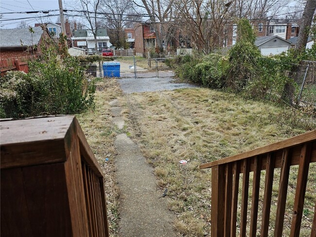 Building Photo - 3807 Potomac St