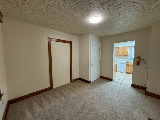 Building Photo - 183 W Patterson Ave