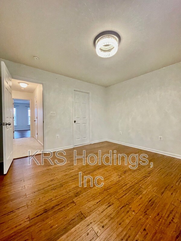 Building Photo - 15706 John Diskin Cir