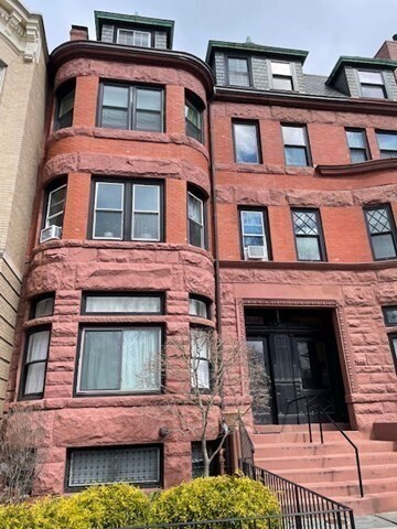 Building Photo - 1778 Beacon St