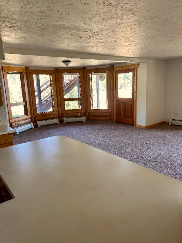 Building Photo - 325 Spring Creek Rd