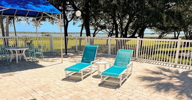 Building Photo - 28 Alcira Ct