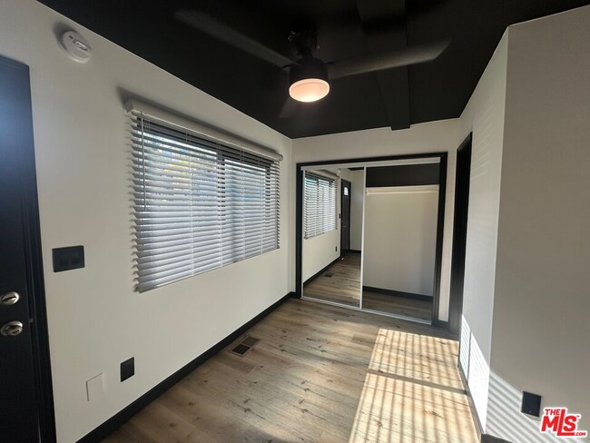 Building Photo - 2000 Pacific Ave