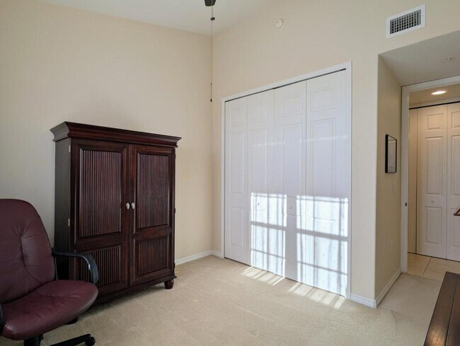 Building Photo - 1129 Van Loon Commons Cir