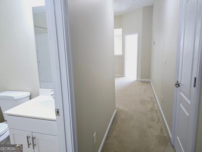 Building Photo - 249 Durham Park Way