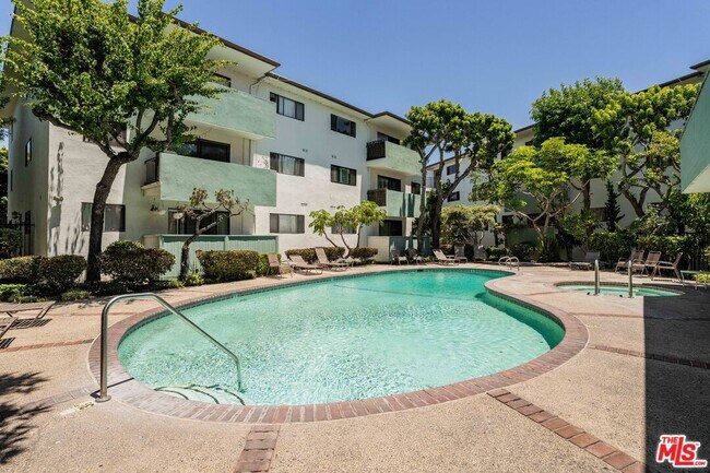 Building Photo - 5000 S Centinela Ave