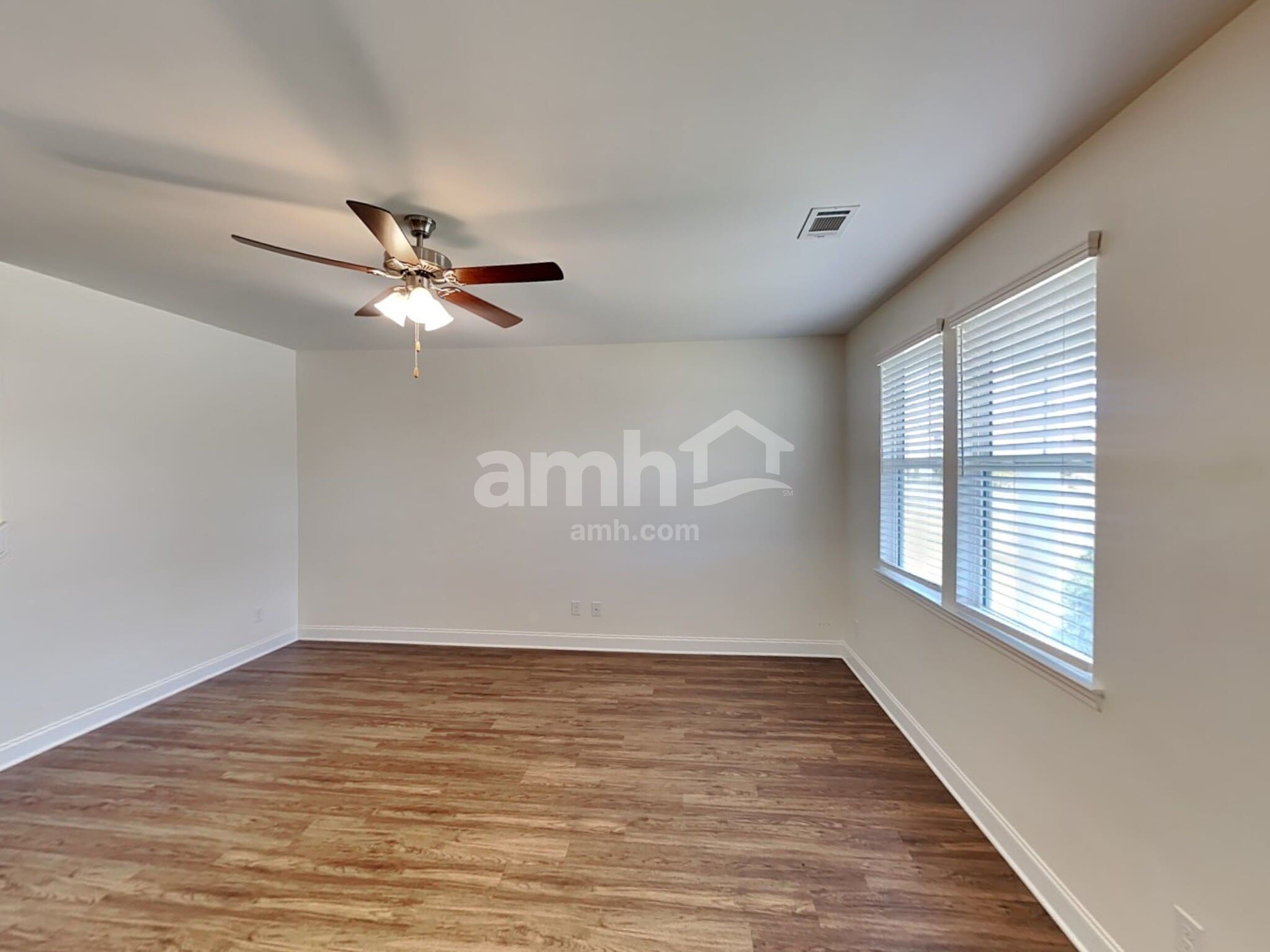 Building Photo - 414 Otter Trl