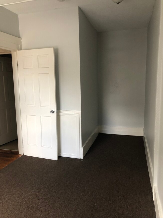 Building Photo - 239 Andrews St