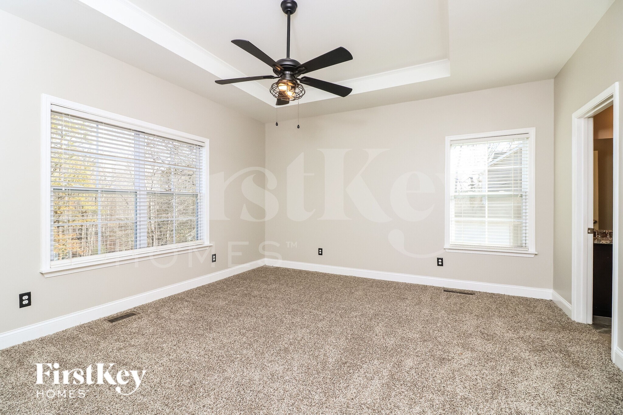 Building Photo - 260 Sterling Dr