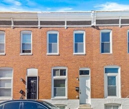 Building Photo - 818 N Rose St