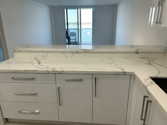 Building Photo - 7928 West Dr