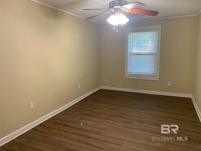 Building Photo - 22 Cavalry Cir