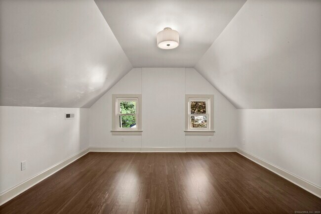 Building Photo - 109 Byram Rd