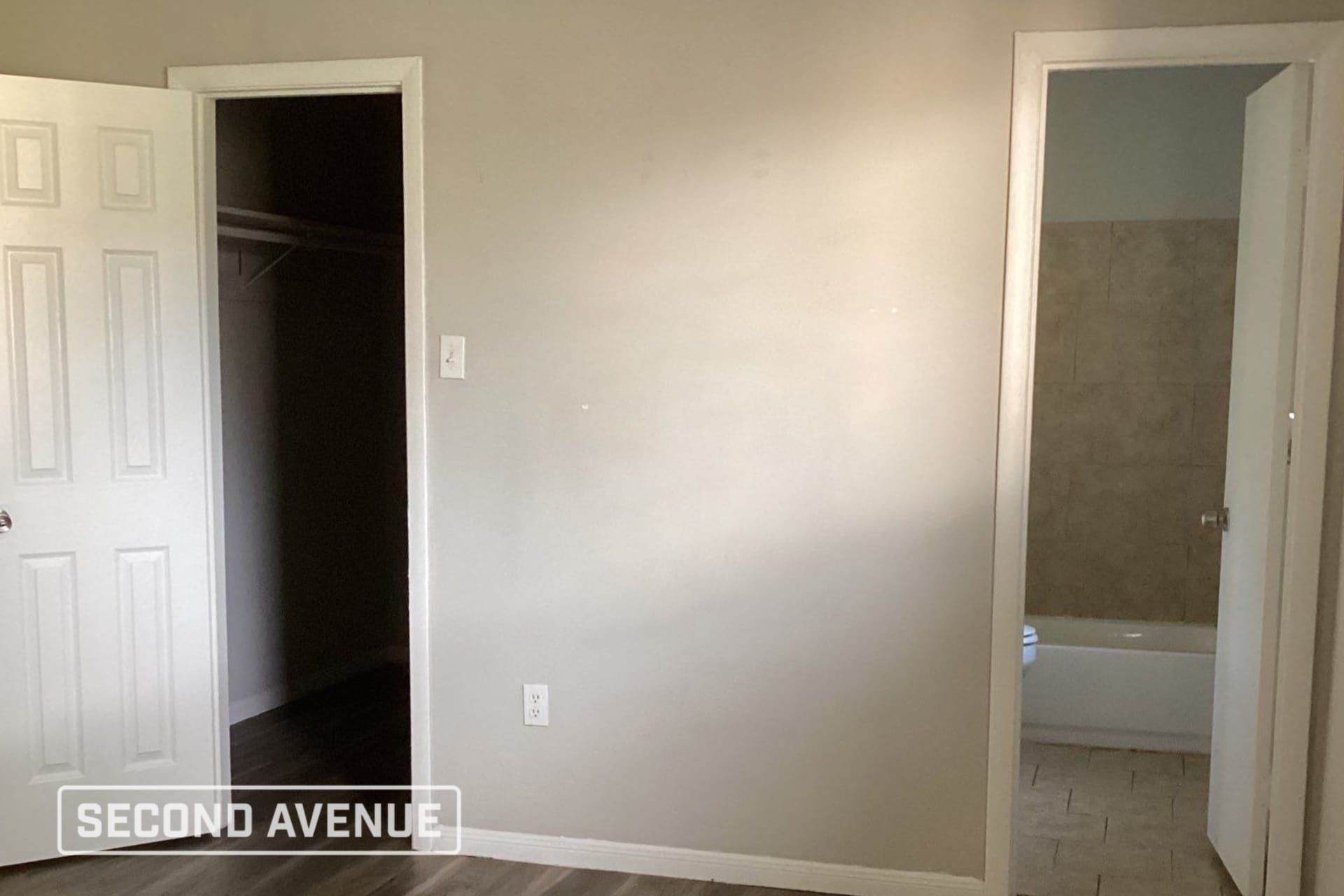 Building Photo - 517 Gardenia St