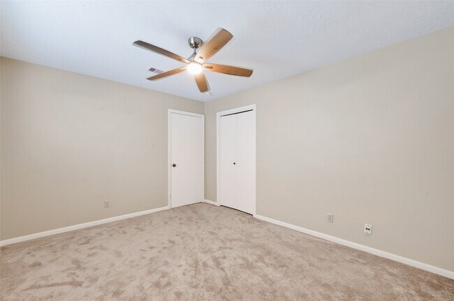 Building Photo - 18111 Shireoak Dr