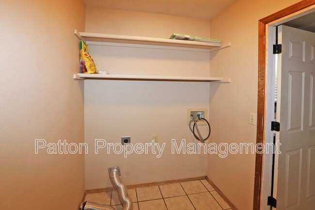 Building Photo - 2601 17th Ave