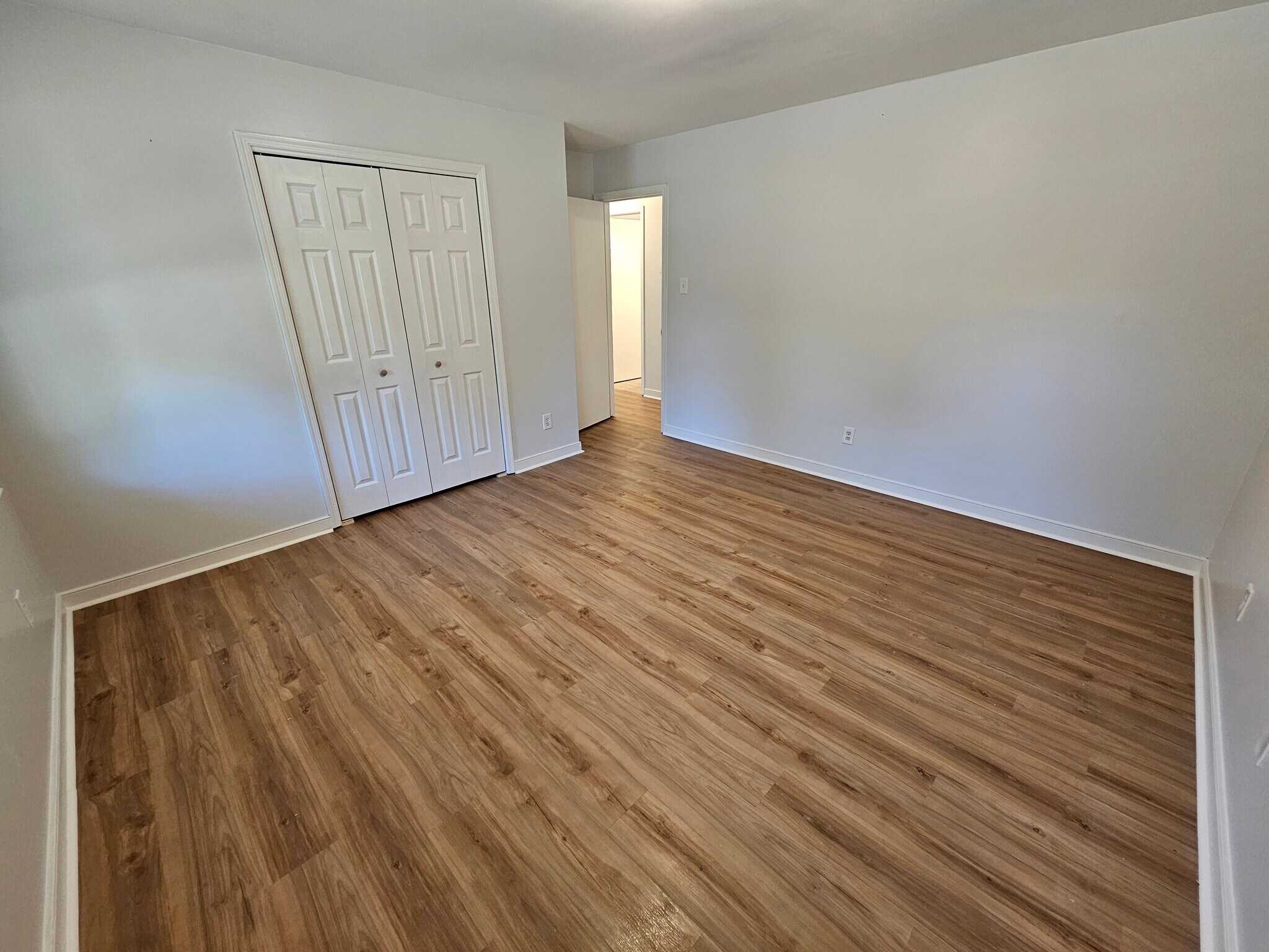 Building Photo - 2800 South Ridge Dr