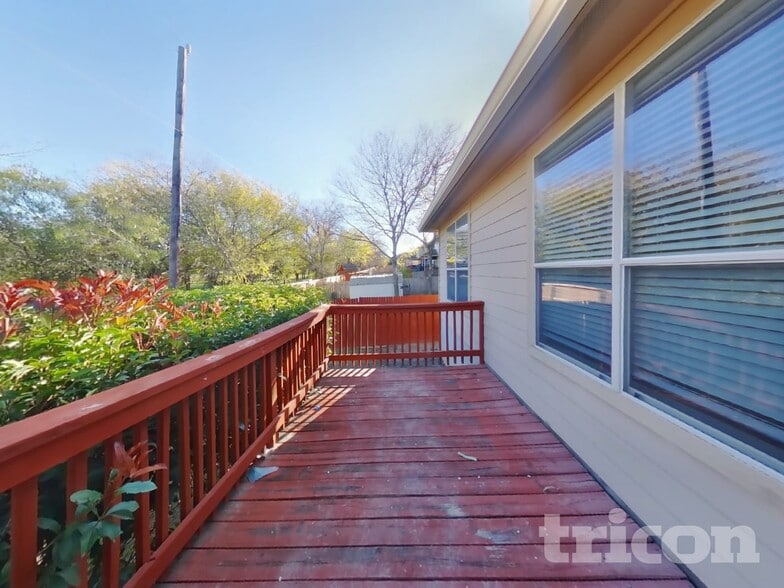 Building Photo - 6514 Oldham Cove