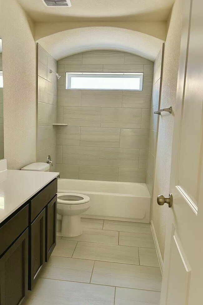 Building Photo - 5222 Windy Plantation Dr