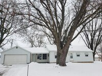 Building Photo - 2980 Hope Rd