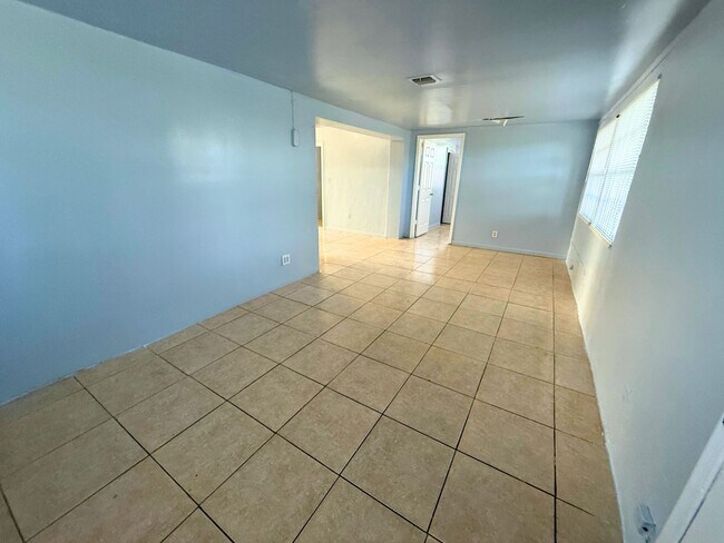 Building Photo - 17231 NW 37th Ave