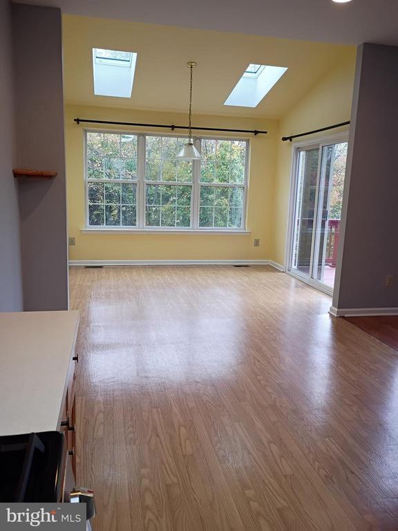 Building Photo - 414 Nottingham Ln